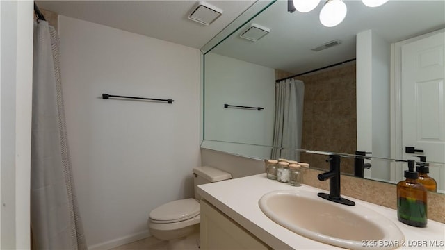 2268 Breezy Acres Rd, Osage Beach, MO 65065 - bathroom with vanity and a shower with shower curtain