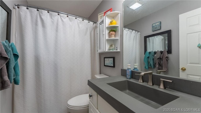 1201 W Harbour Towne Dr Unit 1201, Lake Ozark, MO 65049 - bathroom with vanity and a shower with curtain