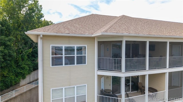4499 Ski Dr Unit 346, Osage Beach, MO 65065 - view of home's exterior with roof with shingles