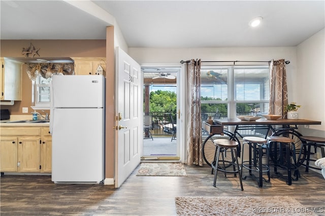 40 Lighthouse Rd Unit 2-301, Lake Ozark, MO 65049 - dining room featuring dark wood-type flooring and recessed lighting