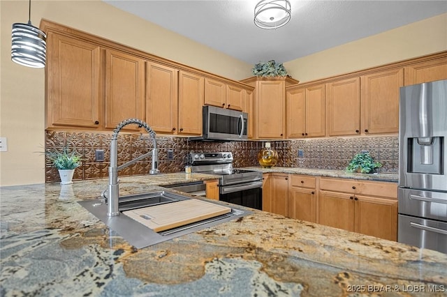 562 Hyd-A-Way Rd Unit 4-F, Camdenton, MO 65020 - photo 2