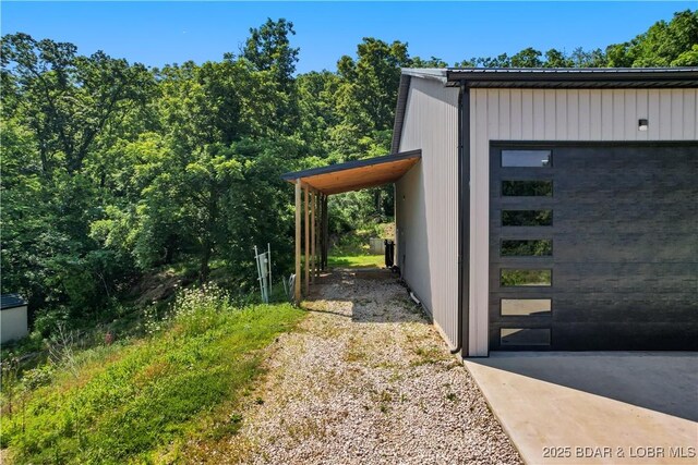 1972 Anderson Hollow Rd, Linn Creek, MO 65052 - garage with driveway