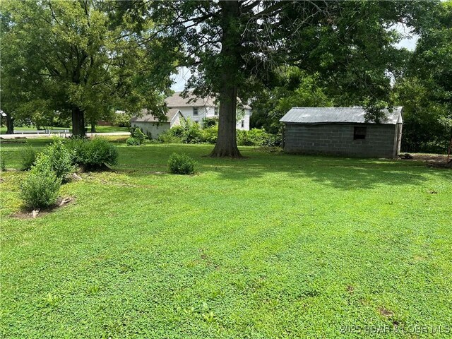424 W Washington, Versailles, MO 65084 - photo 9