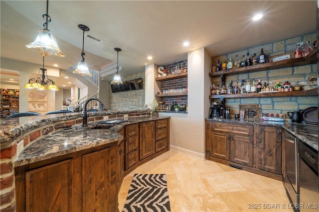 1453 Grand View Dr, Porto Cima, MO 65079 - indoor bar featuring tasteful backsplash, recessed lighting, pendant lighting, and light tile patterned flooring