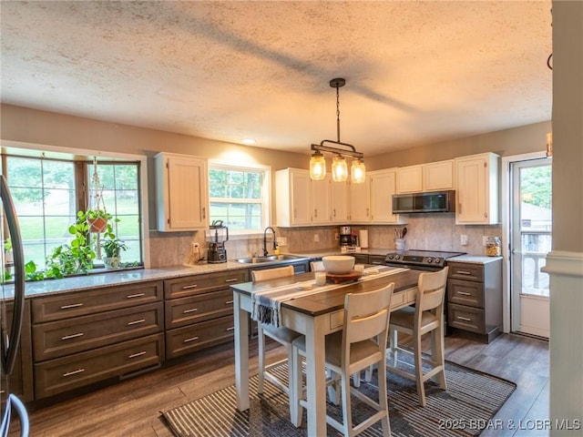 2439 Mohawk Ln, Osage Beach, MO 65065 - photo 1