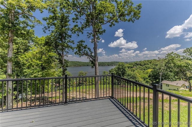 346 Woodland Pt, Linn Creek, MO 65052 - photo 1