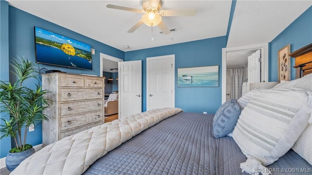 4800 Eagleview Dr Unit 433, Osage Beach, MO 65065 - bedroom featuring a ceiling fan