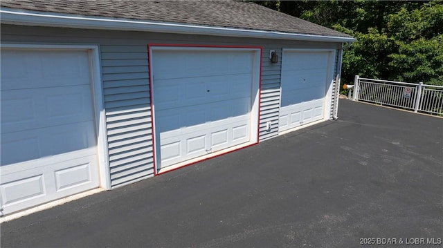 895 Summer Place Dr Unit 3A, Camdenton, MO 65020 - view of garage
