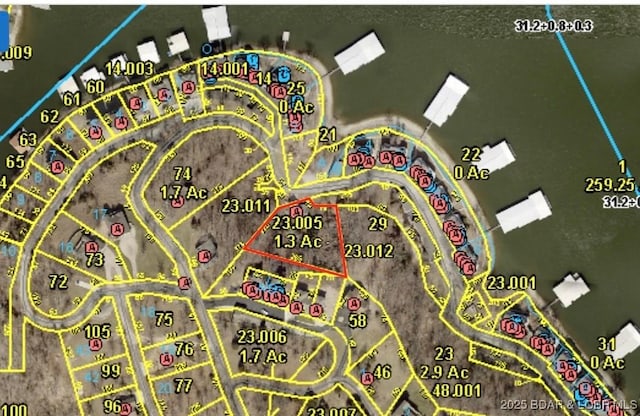 1126 Buckingham Dr, Camdenton, MO 65020 - aerial overview of property's location with property parcel outlined