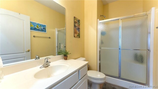 183 Upper Monarch Cove Dr Unit 2F, Lake Ozark, MO 65049 - photo 17