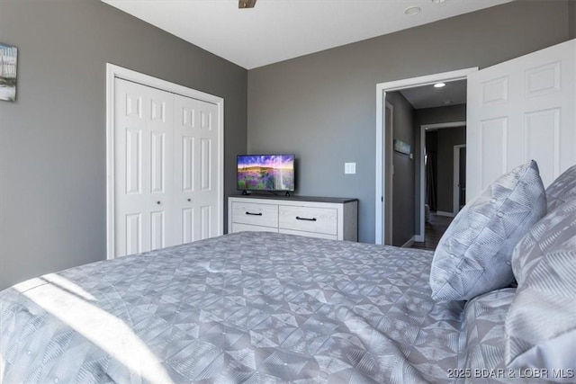 576 Racquet Club Dr Unit 407, Lake Ozark, MO 65049 - bedroom with a closet