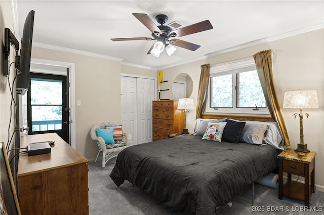 19 Catalpa Ct Unit 2D, Lake Ozark, MO 65049 - carpeted bedroom featuring crown molding, a closet, and a ceiling fan