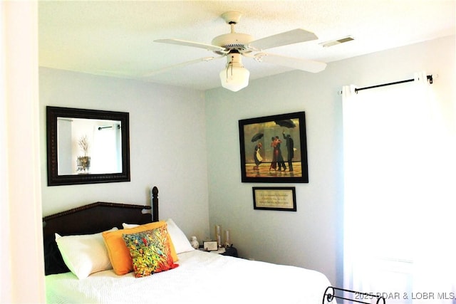 891 Azalea Ct, Osage Beach, MO 65065 - bedroom featuring ceiling fan