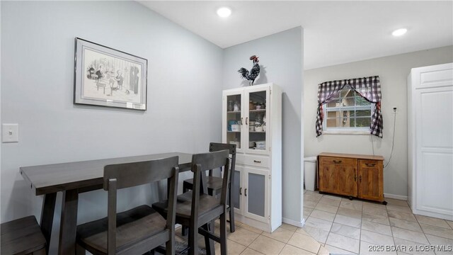 284 Trails End Rd, Sunrise Beach, MO 65079
