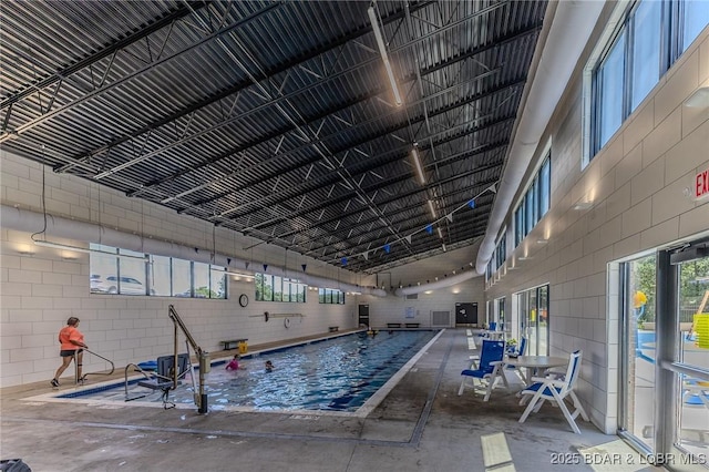 326 Bloomington Dr, Four Seasons, MO 65049 - view of pool