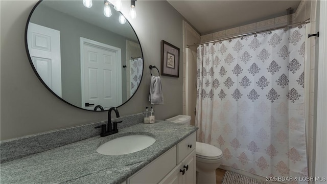 54 Palisades Lakeview Dr Unit 1B, Lake Ozark, MO 65049 - full bath featuring vanity and curtained shower