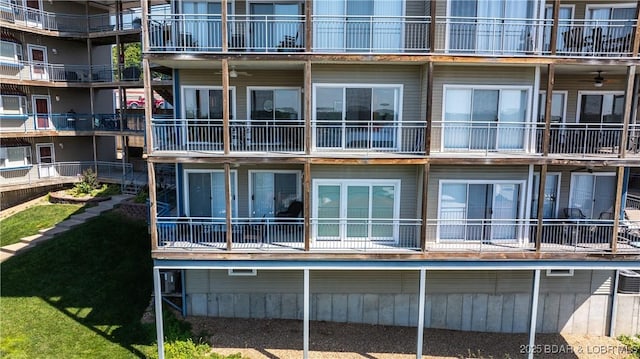 54 Palisades Lakeview Dr Unit 1B, Lake Ozark, MO 65049 - view of building exterior