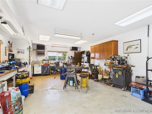 1620 Triple Cove Ln, Climax Springs, MO 65324 - garage featuring a workshop area