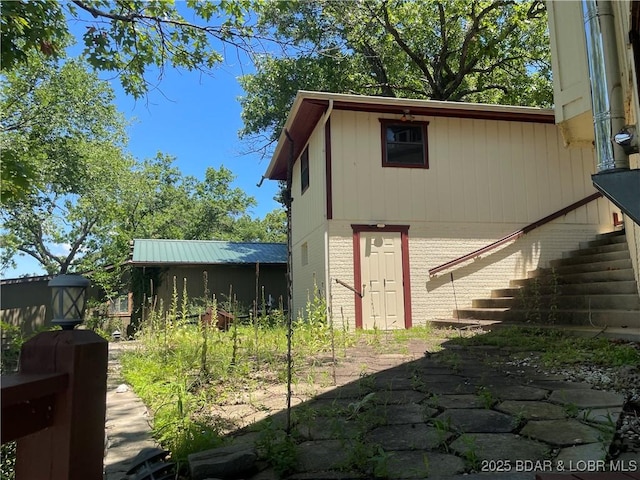 192 Ke Jo Point Rd, Gravois Mills, MO 65037 - view of outdoor structure featuring stairs