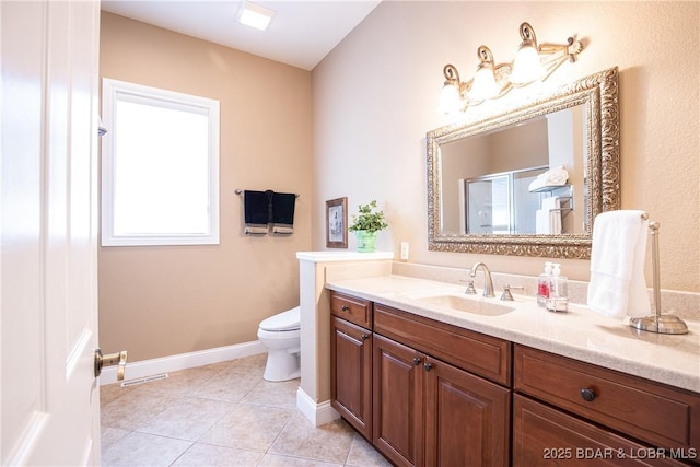 1163 Beacon Pointe Cir, Lake Ozark, MO 65049 - full bath featuring vanity, tile patterned flooring, and a shower with door