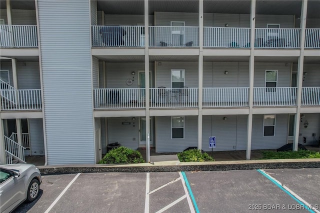 492 Regatta Bay Dr Unit 2D, Lake Ozark, MO 65049 - view of property with uncovered parking