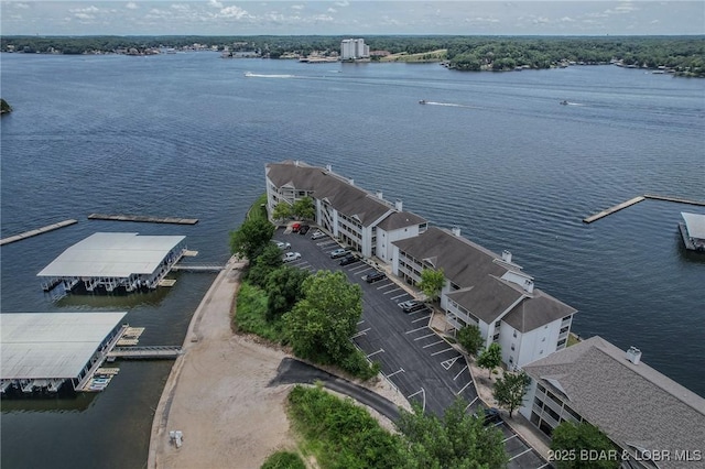492 Regatta Bay Dr Unit 2D, Lake Ozark, MO 65049 - drone / aerial view of a large body of water