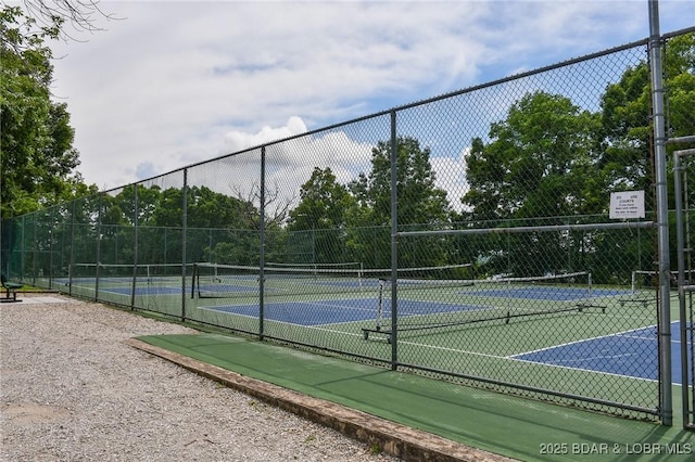 492 Regatta Bay Dr Unit 2D, Lake Ozark, MO 65049 - view of tennis court