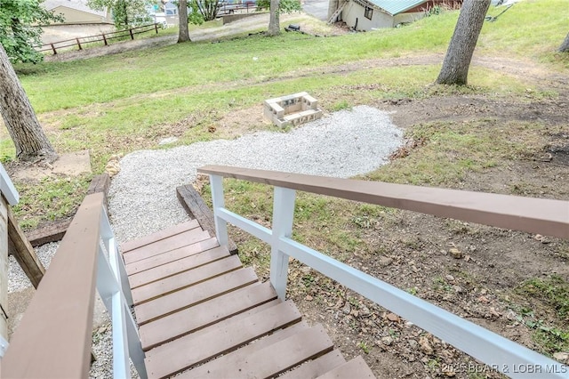 54 White Rock Ln, Sunrise Beach, MO 65079 - view of yard