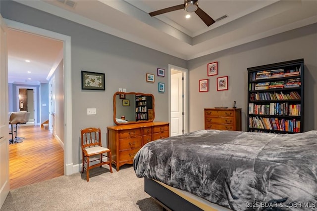 87 Glenmeadows Ct, Linn Creek, MO 65052 - bedroom featuring light carpet, recessed lighting, and a ceiling fan
