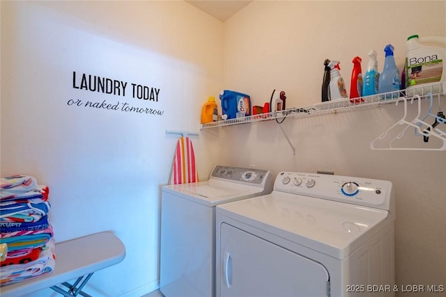 275 Flynn Rd Unit 105, Lake Ozark, MO 65049 - washroom with washer and dryer
