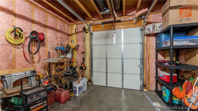 15 Knox Point Cir, Lake Ozark, MO 65049 - view of garage