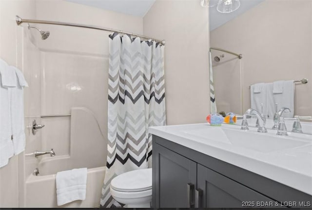 611 Lazy Days Rd Unit B11, Osage Beach, MO 65065 - bathroom with shower / bath combo with shower curtain and vanity