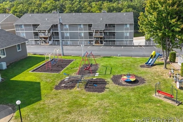611 Lazy Days Rd Unit B11, Osage Beach, MO 65065 - view of green lawn
