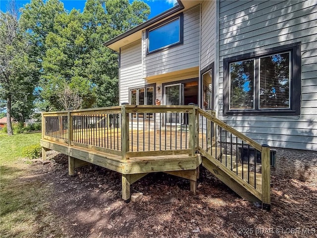 170 Twin Oaks Dr, Lake Ozark, MO 65049 - view of wooden terrace