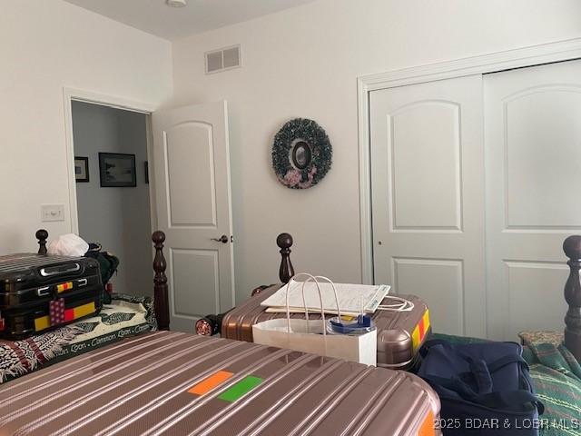 130 Guinevere Ct, Camdenton, MO 65020 - bedroom featuring a closet