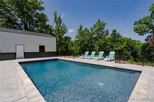 380 Oak Hill Forest Dr, Eldon, MO 65026