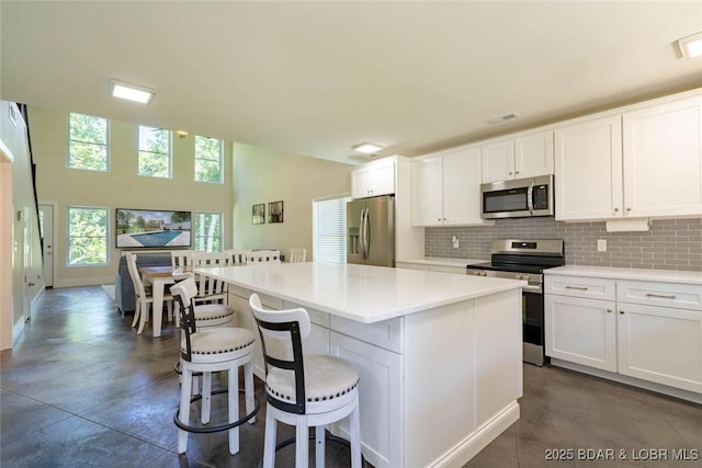 380 Oak Hill Forest Dr, Eldon, MO 65026