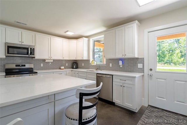 380 Oak Hill Forest Dr, Eldon, MO 65026