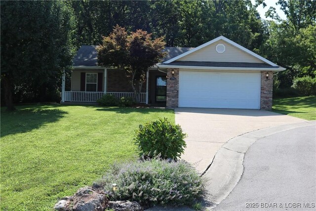 104 Oakwood Ct, Gravois Mills, MO 65037 - photo 1