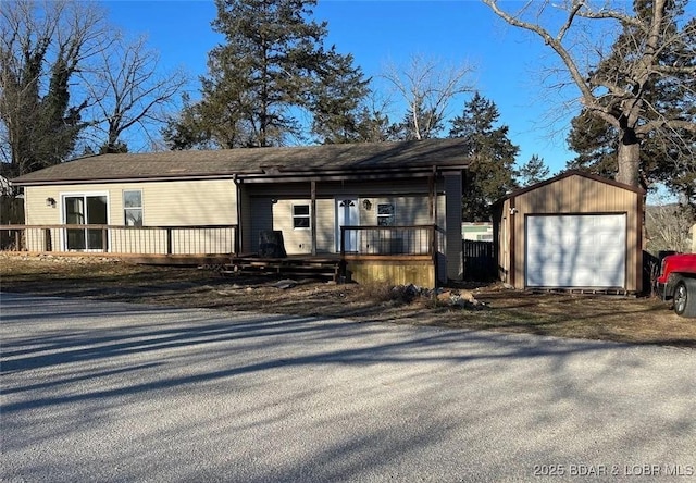 449 Rocky Ledge Cir, Camdenton, MO 65020 - photo 1