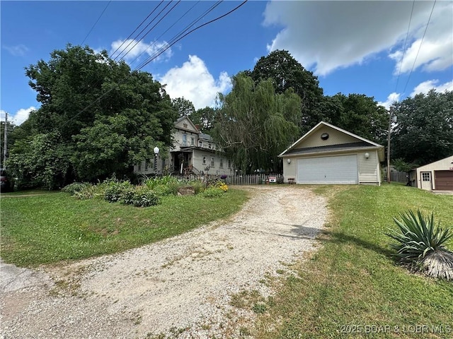 212 S Olive St, Windsor, MO 65360 - photo 2