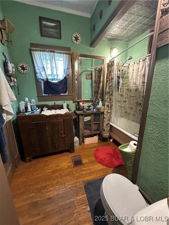 212 S Olive St, Windsor, MO 65360 - photo 27