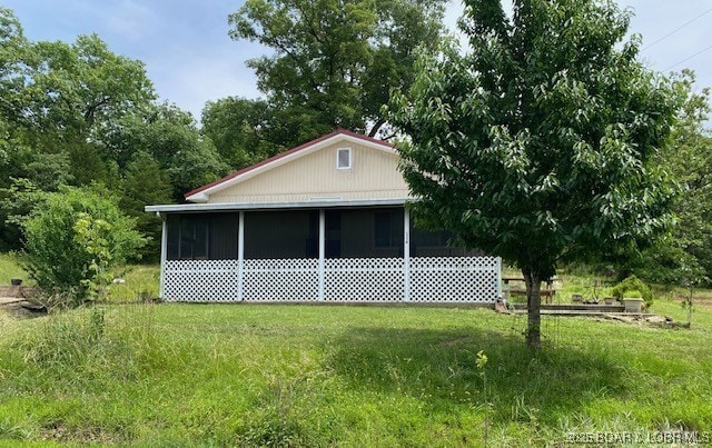 1778 Robin Hood Ln, Roach, MO 65787 - photo 1