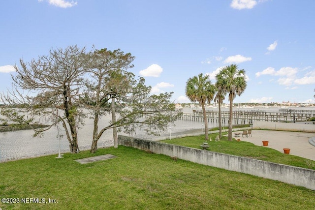 view of yard with a water view