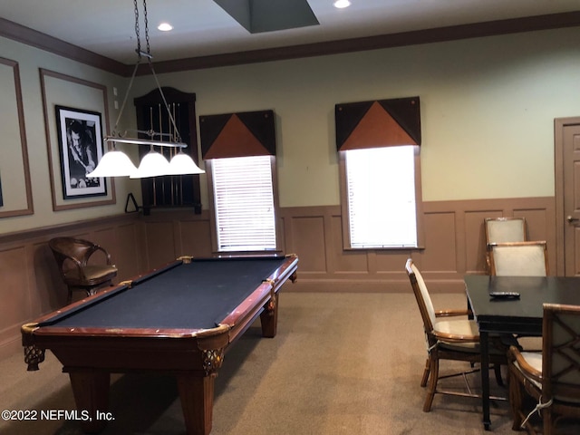 rec room featuring crown molding, billiards, and carpet