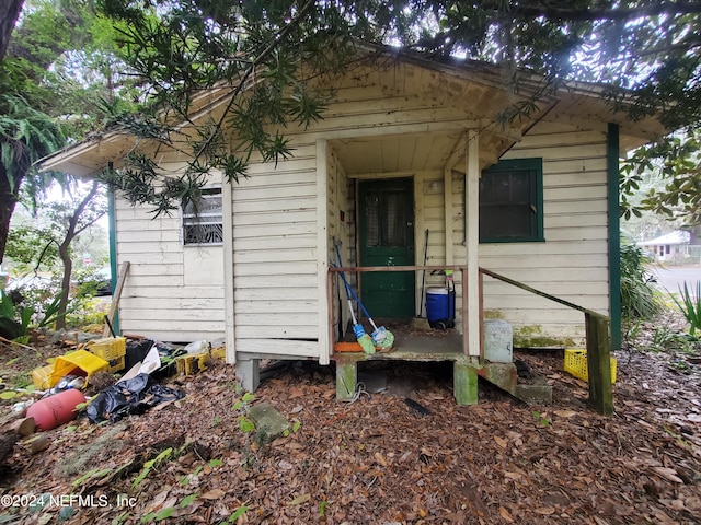 view of outdoor structure