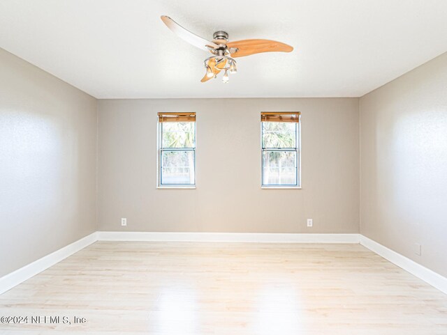 1530 El Prado Rd Unit 5, Jacksonville, FL 32216 - spare room featuring plenty of natural light, ceiling fan, and light hardwood / wood-style flooring