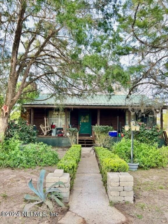 view of front of property