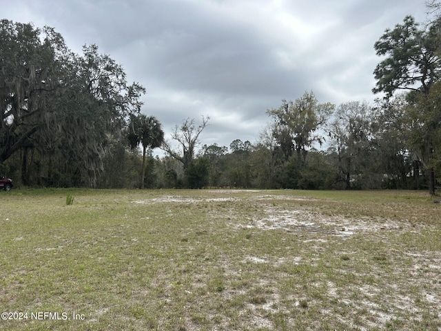 Listing photo 2 for 4505 St Johns Ave, Palatka FL 32177