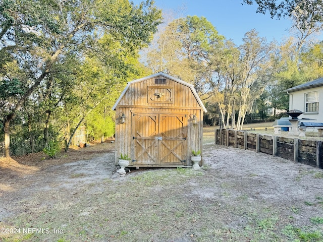 view of outbuilding